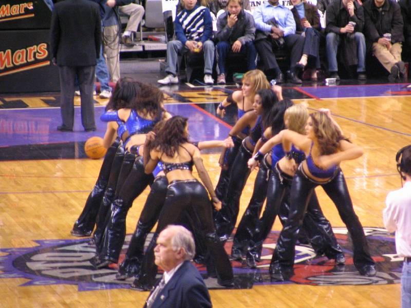 Raptors - 02.04.2005 216.jpg